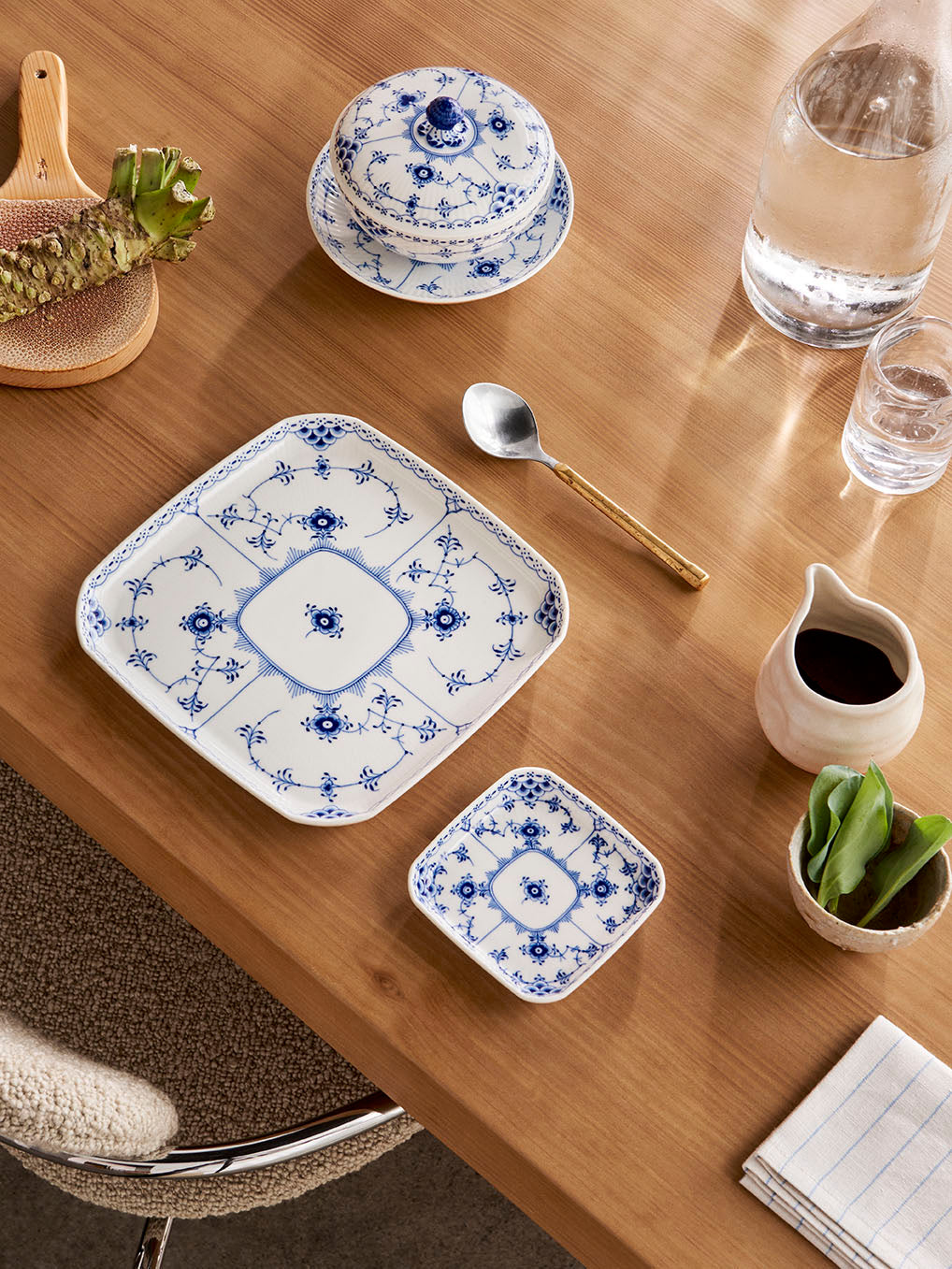 Blue Fluted Half Lace Square Plate