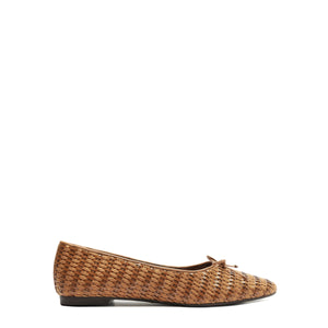 Arissa Straw Flat in Brown