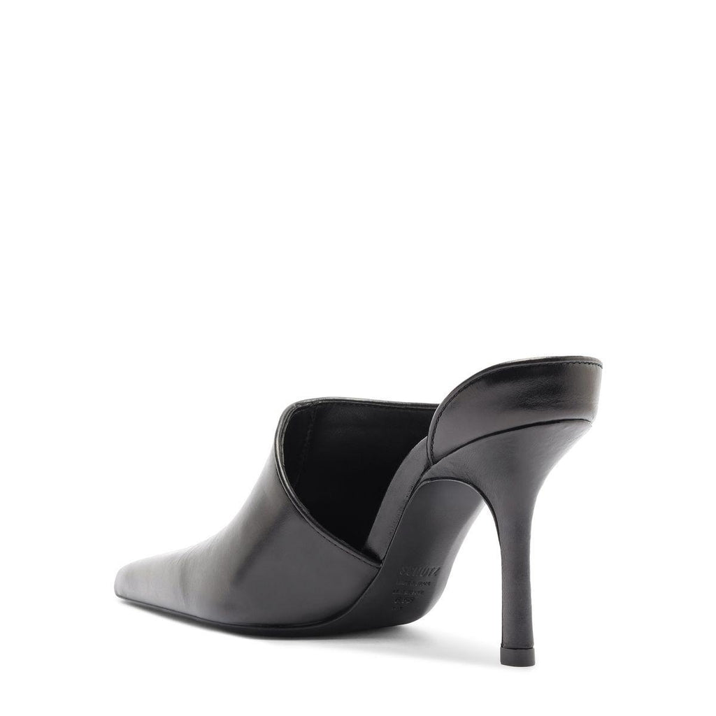 Abby Leather Pump in Black