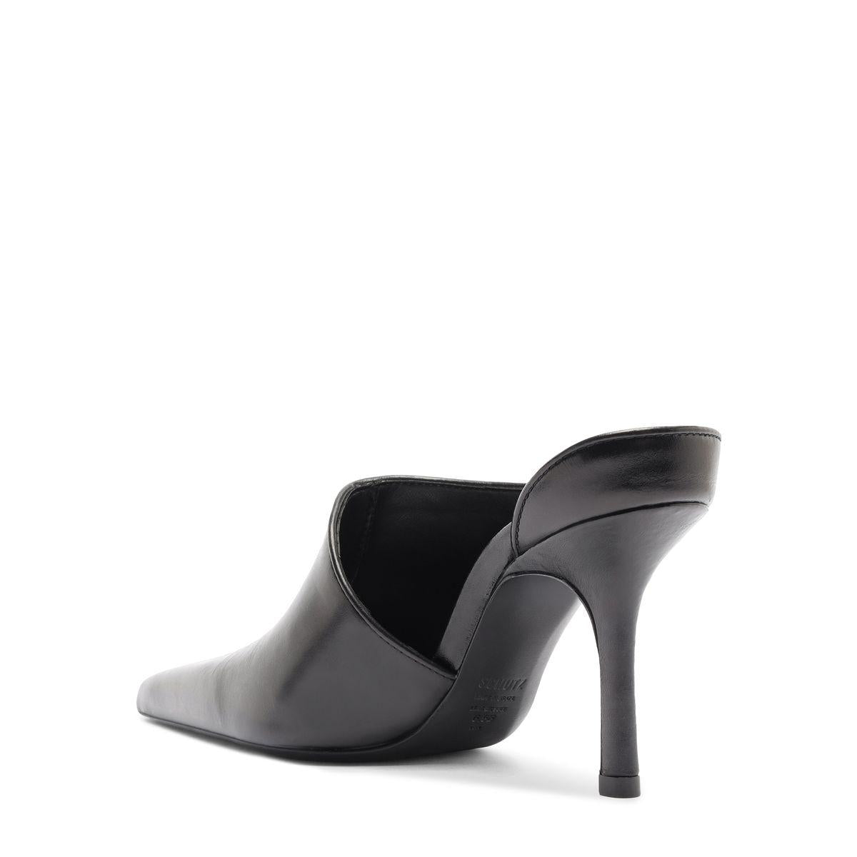 Abby Leather Pump in Black