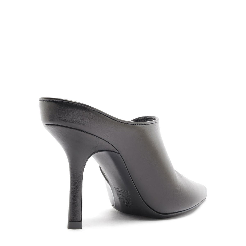 Abby Leather Pump in Black