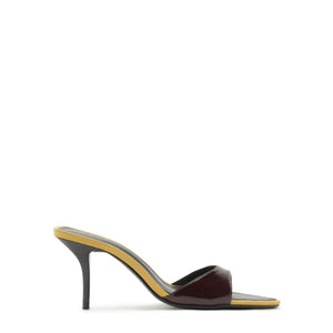 Elodie Sandal in Maplewood
