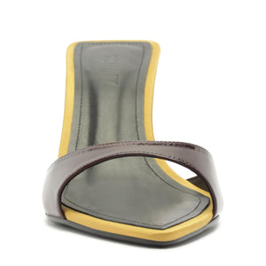 Elodie Sandal in Maplewood