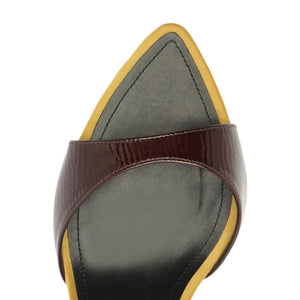 Elodie Sandal in Maplewood