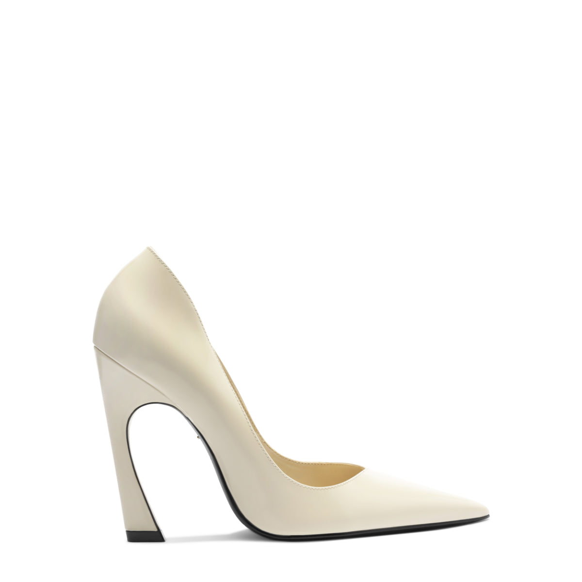 Lexi Patent Pump in Sugar White