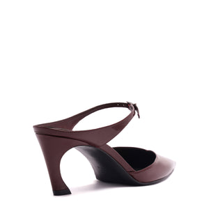 Laurie Patent Pump in Vino