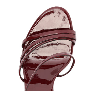 Annie Curve Patent Sandal in Vino