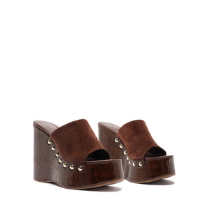 Dalle Studs Suede Sandal in Root Brown