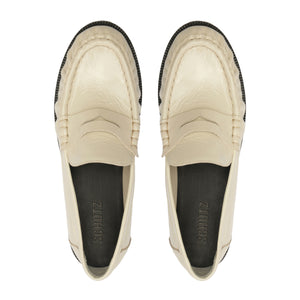 Tyche Patent Flat in Sugar White