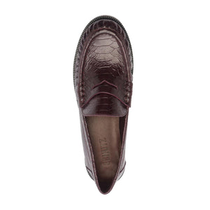 Tyche Flat in Dark Plum