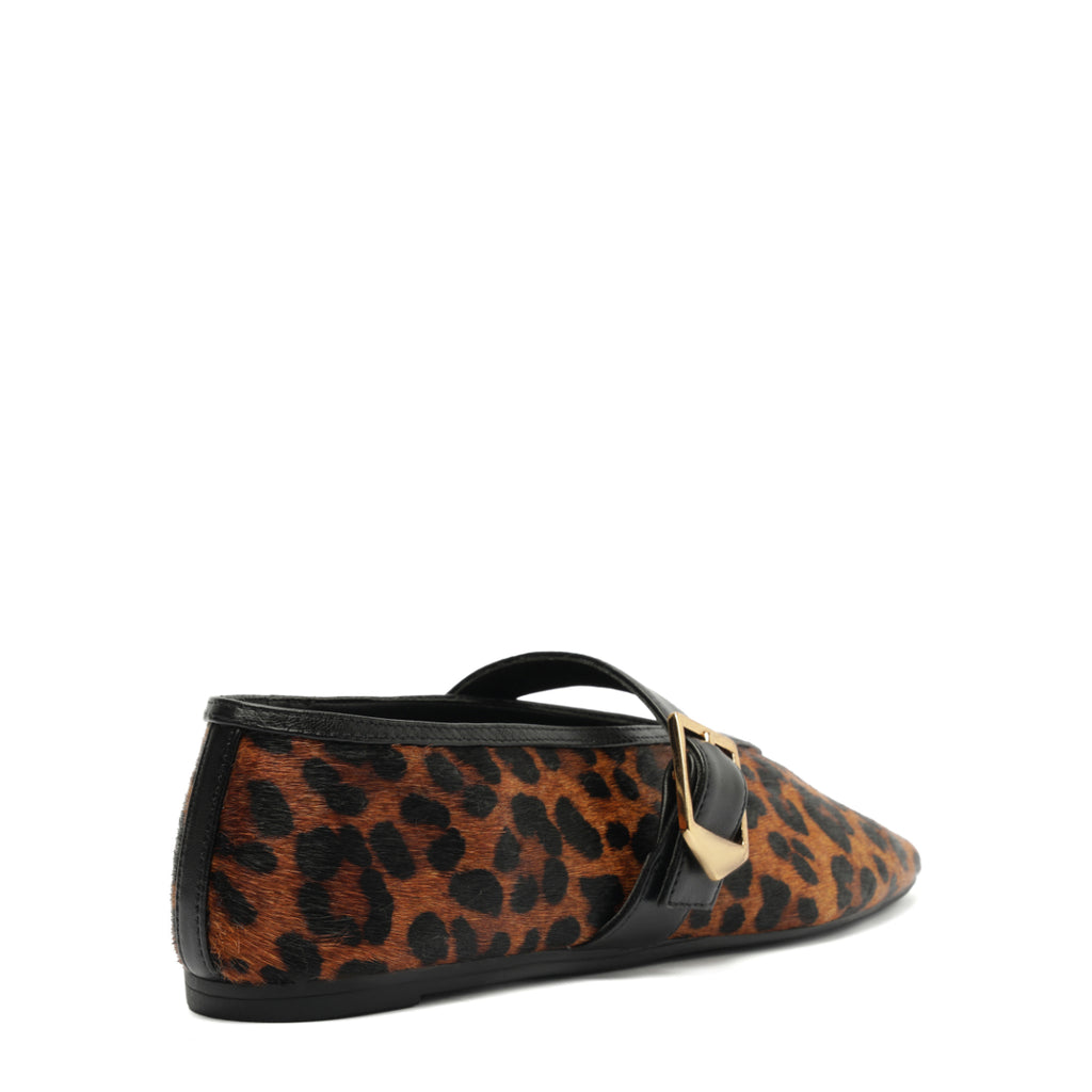 Courtney Buckle Hair Calf Flat in Natural/Black