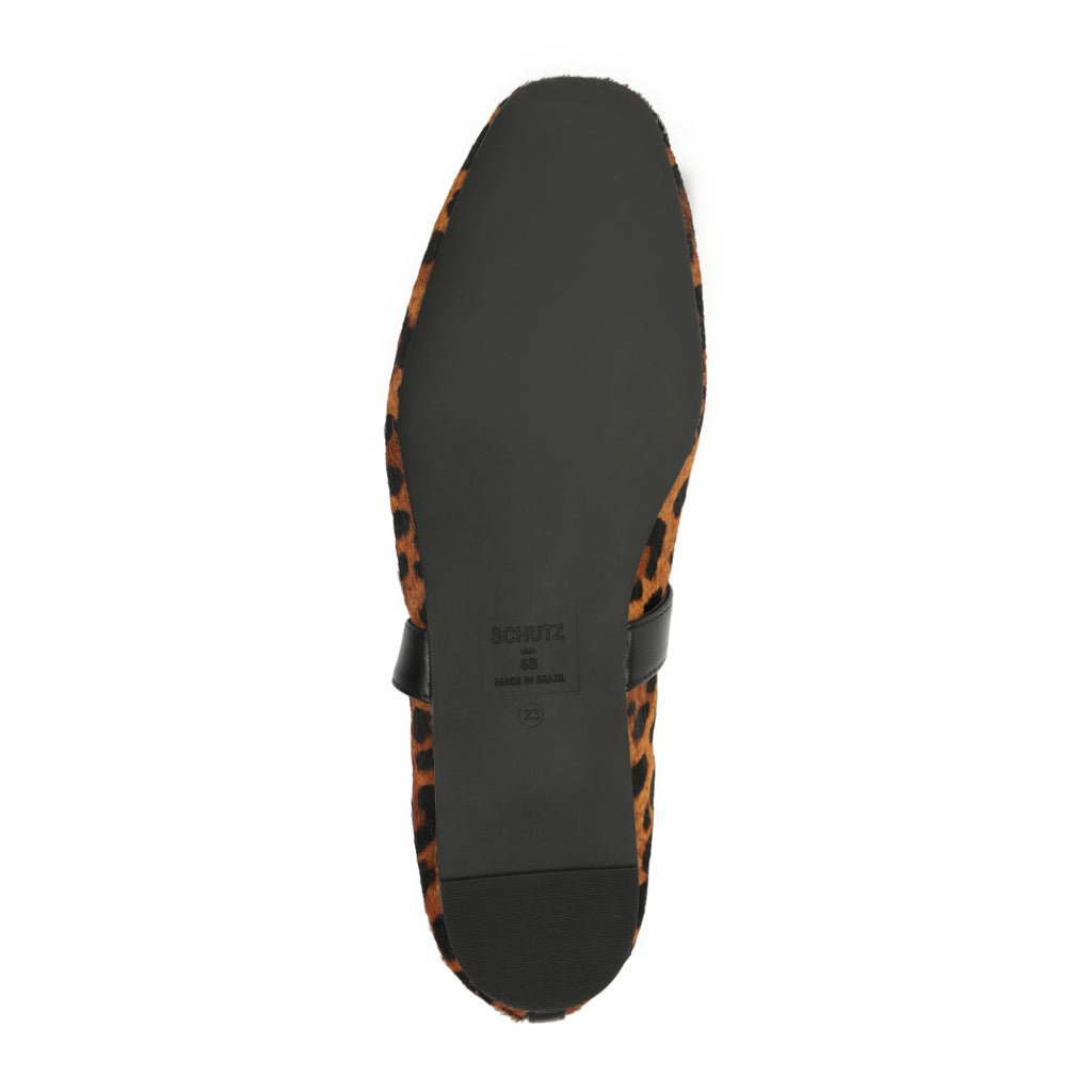 Courtney Buckle Hair Calf Flat in Natural/Black