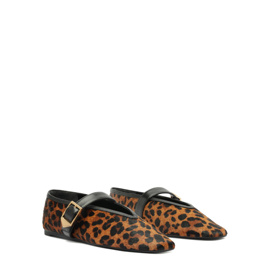 Courtney Buckle Hair Calf Flat in Natural/Black