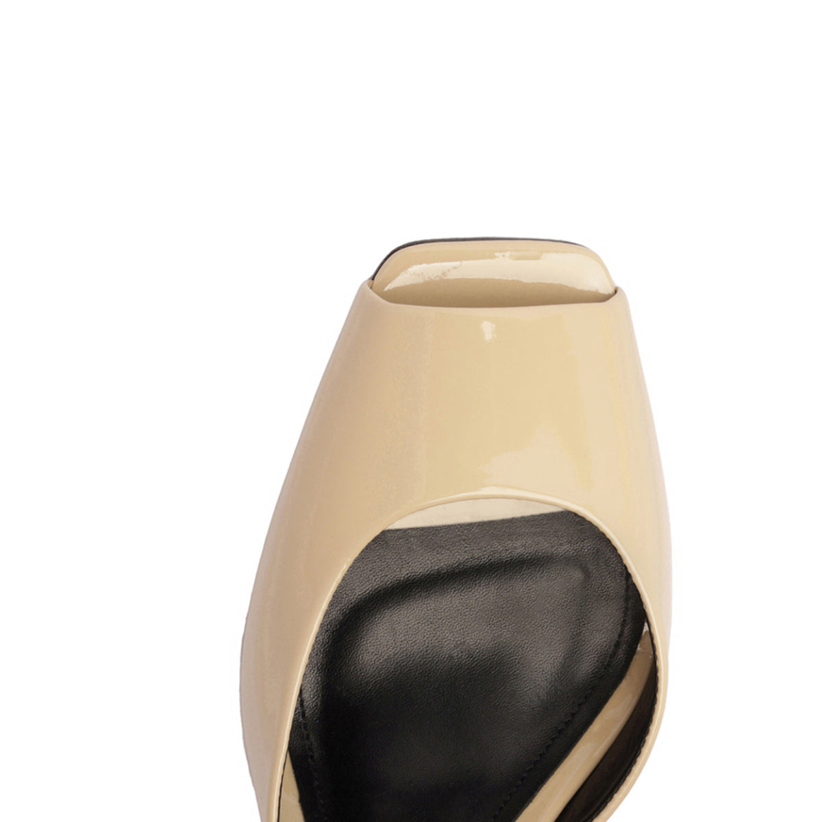 Estella Patent Pump in Natural Nibs