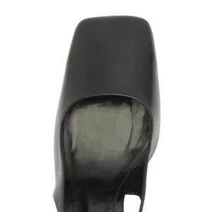 Leia Block Leather Pump in Black
