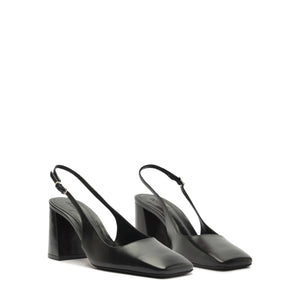 Leia Block Leather Pump in Black