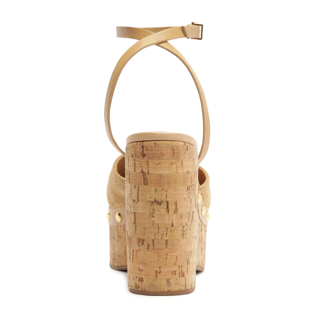 Kayana Pump in Light Wood