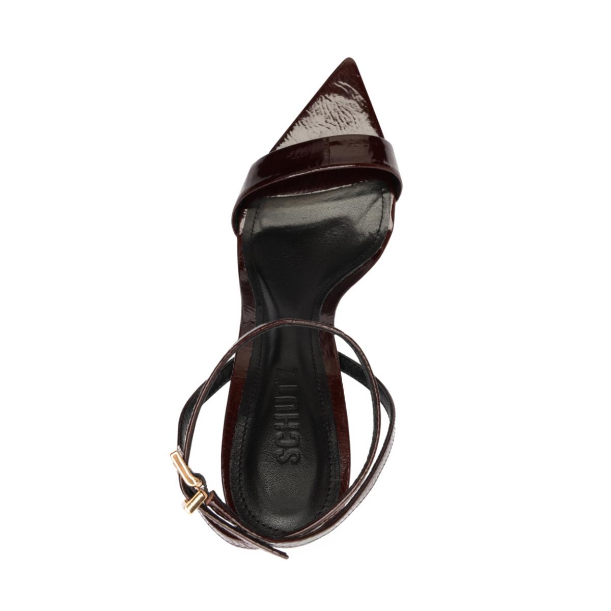 Elisha Sandal in Maplewood