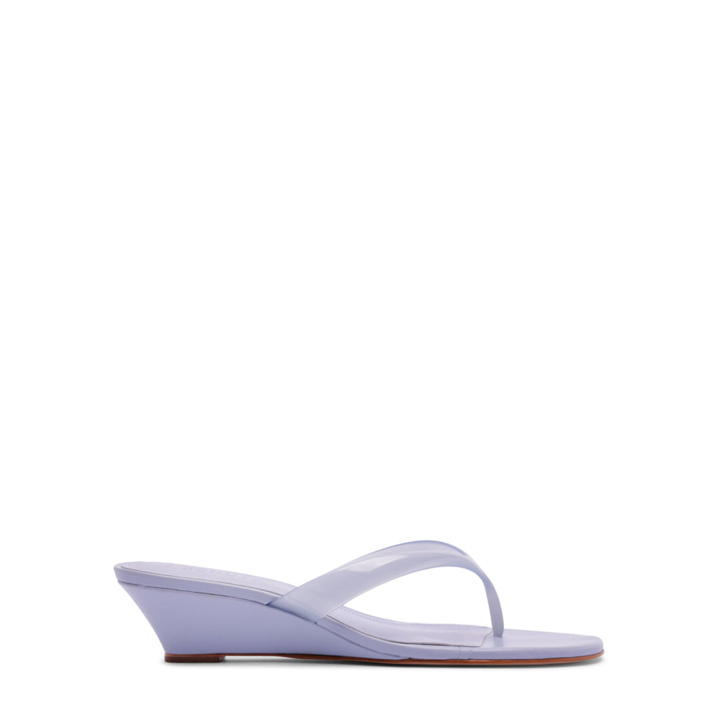 Roslyn Sandal in Lavander Sky