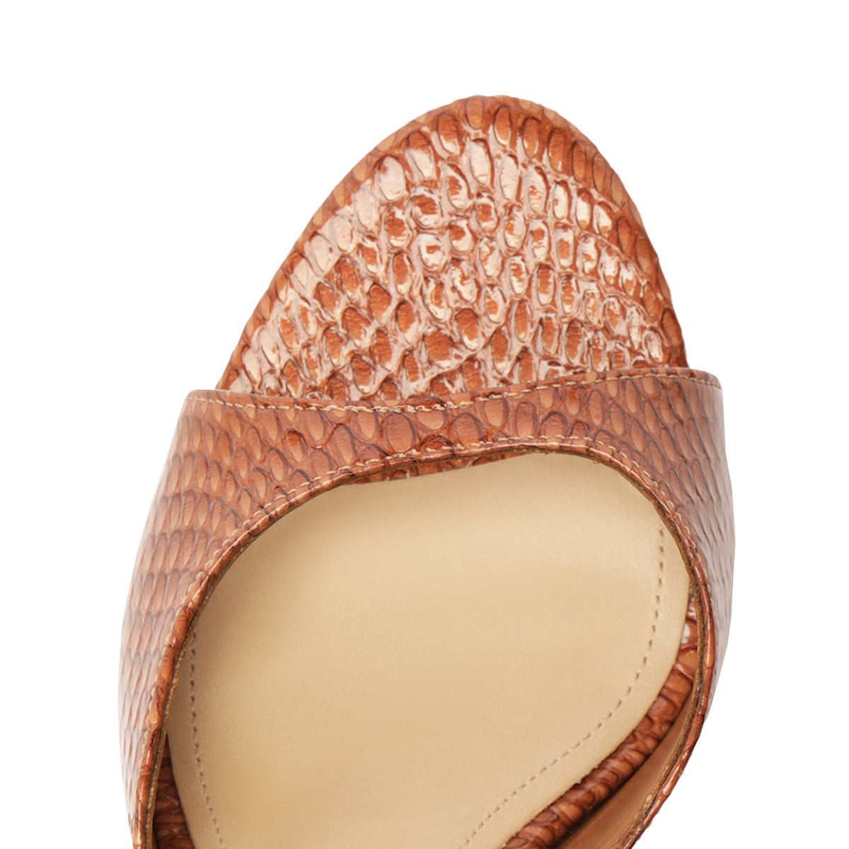 Clea Sandal in Miele