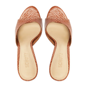 Clea Sandal in Miele