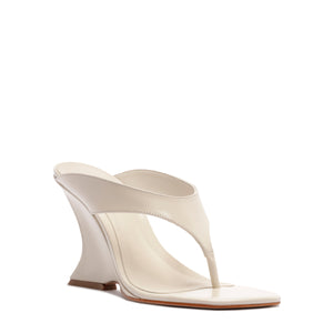 Maya Leather Sandal in Sugar White