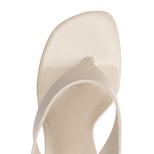 Maya Leather Sandal in Sugar White