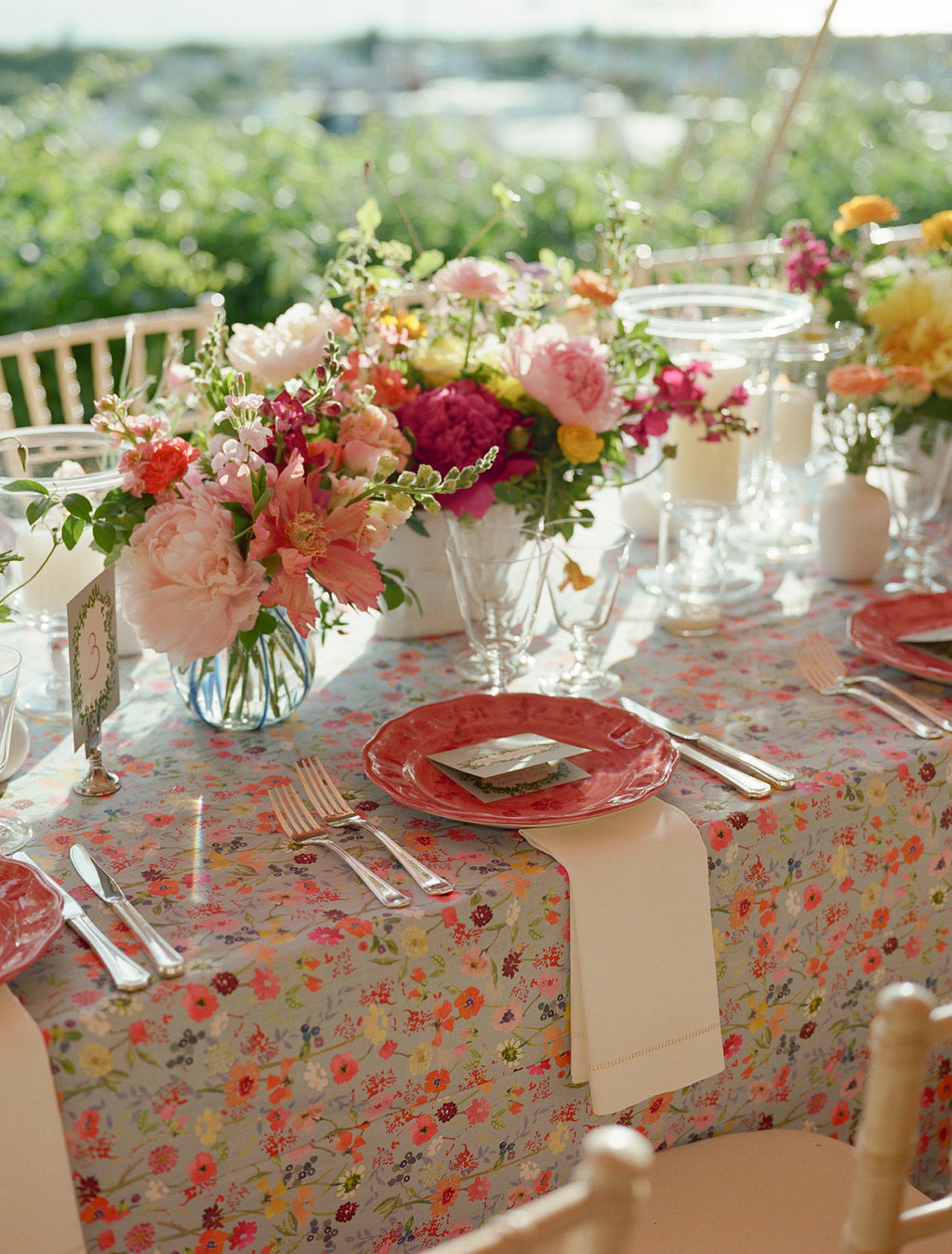 Scalloped Floral Vase in Cobalt