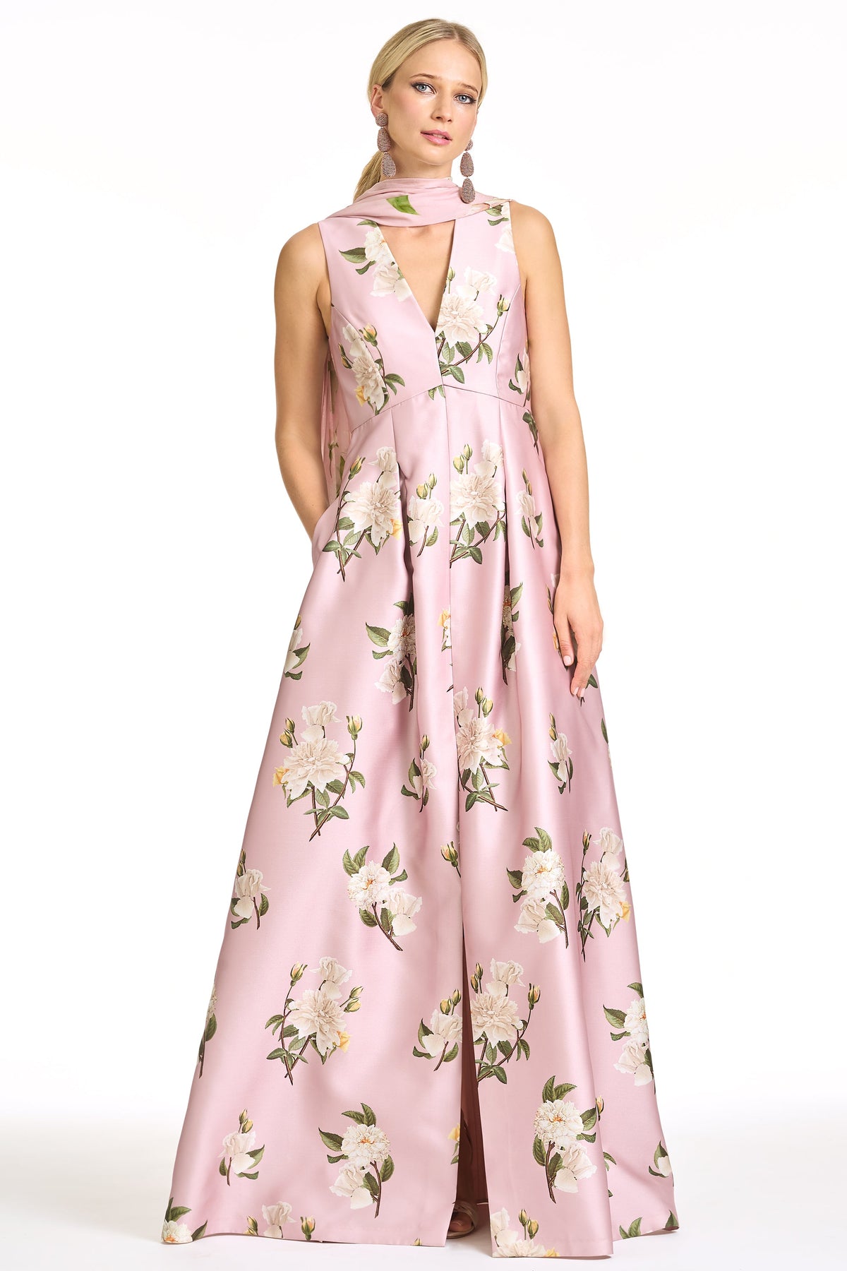 Brooklynne Gown in Rose Quartz Tea Roses