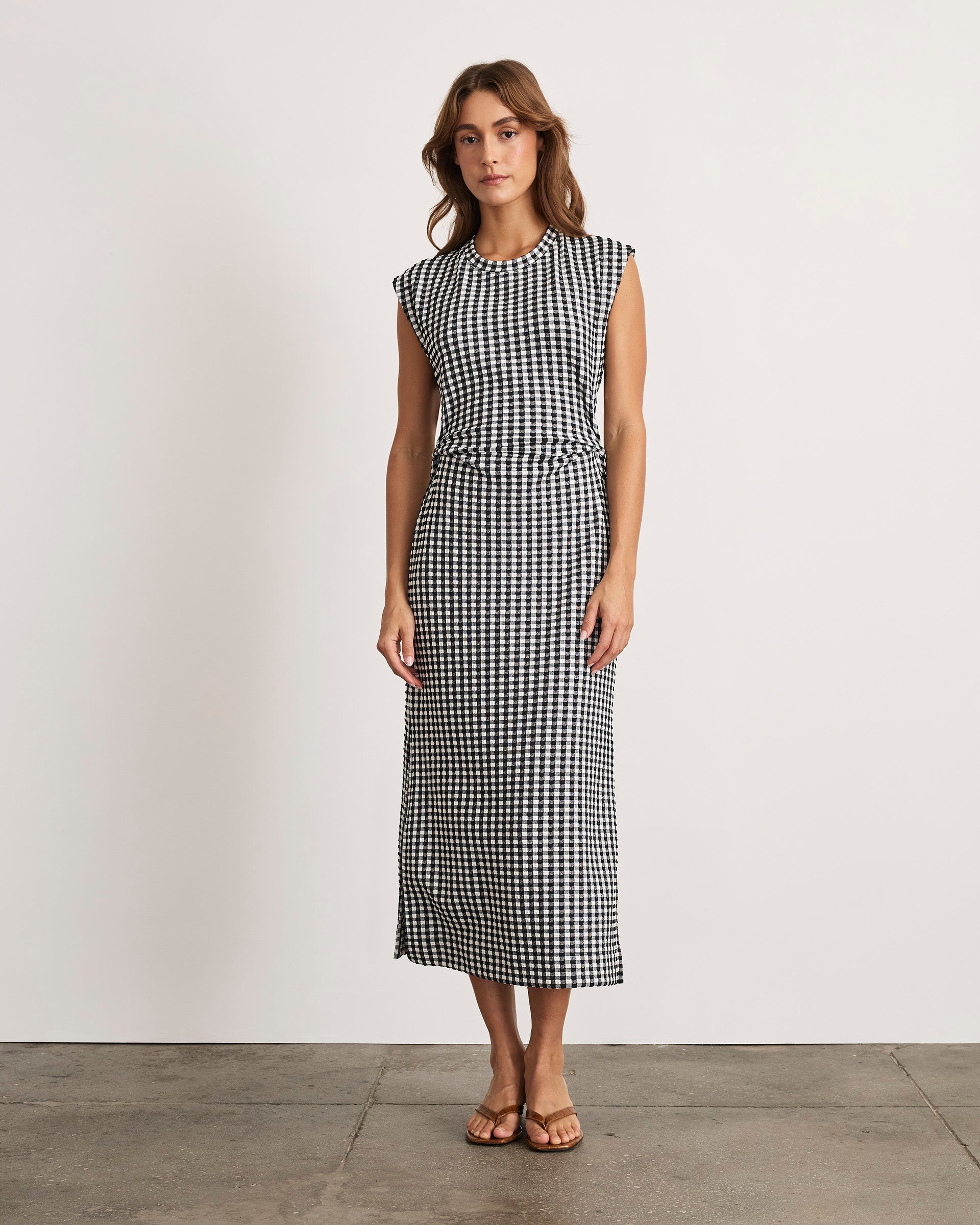 Sleeveless Aurora Dress in Black & White