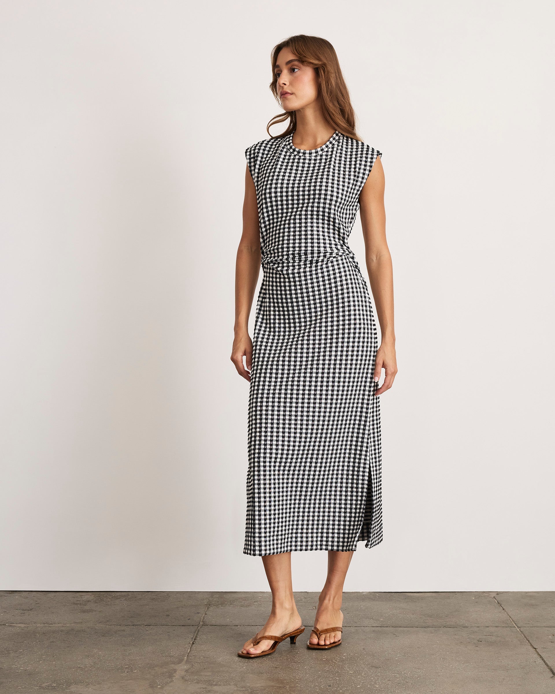 Sleeveless Aurora Dress in Black & White