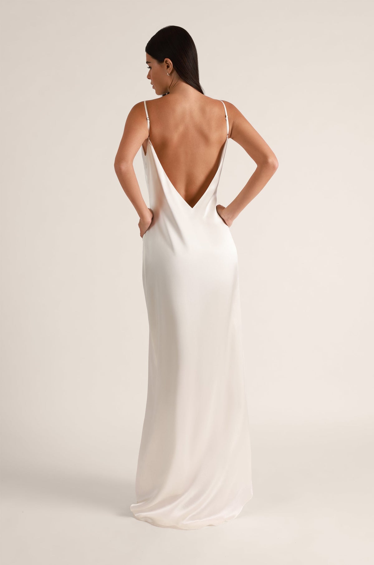 Soie V-Back Slip Gown in Ivory
