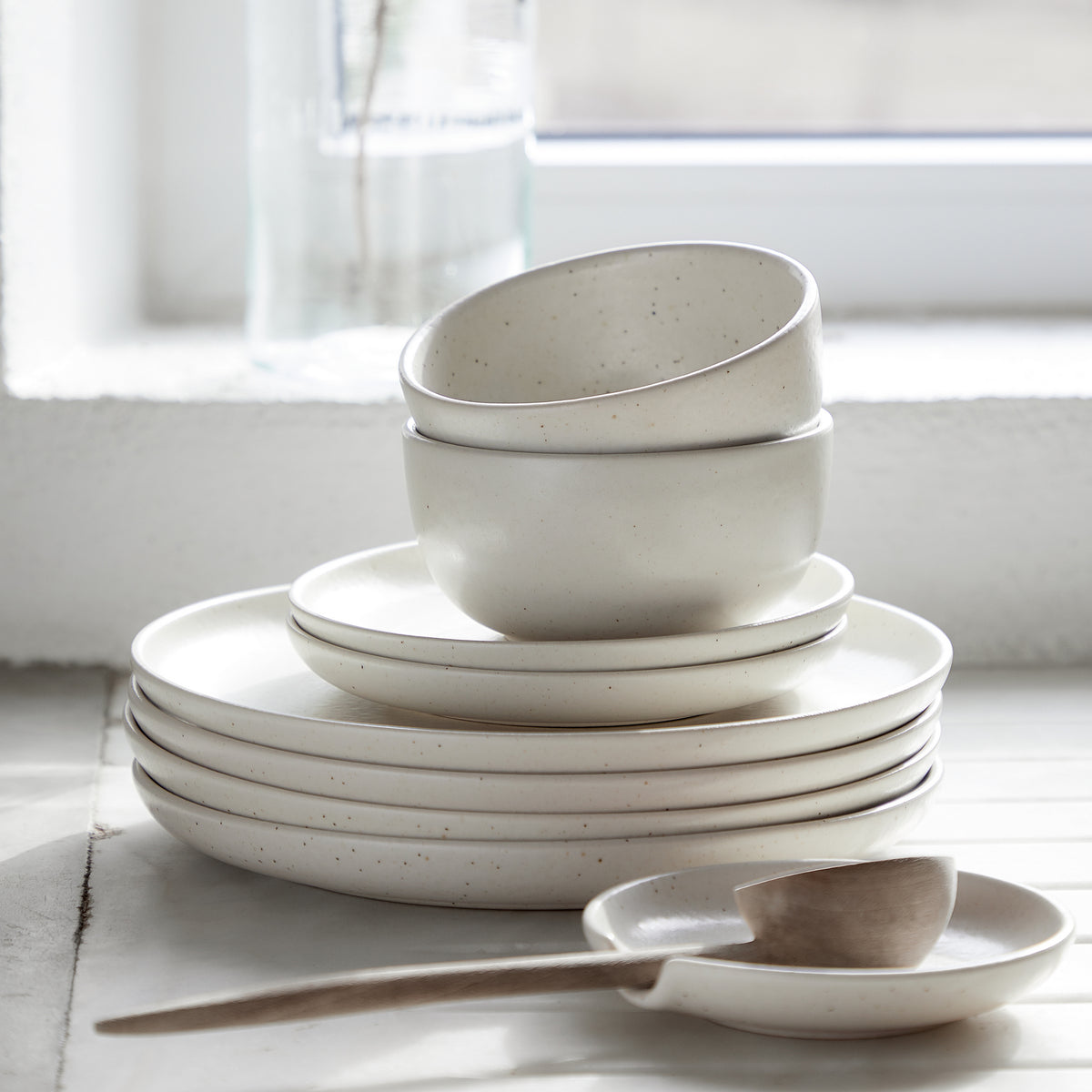Pacifica Collection 12-pc Place Setting with Cereal Bowl in Salt
