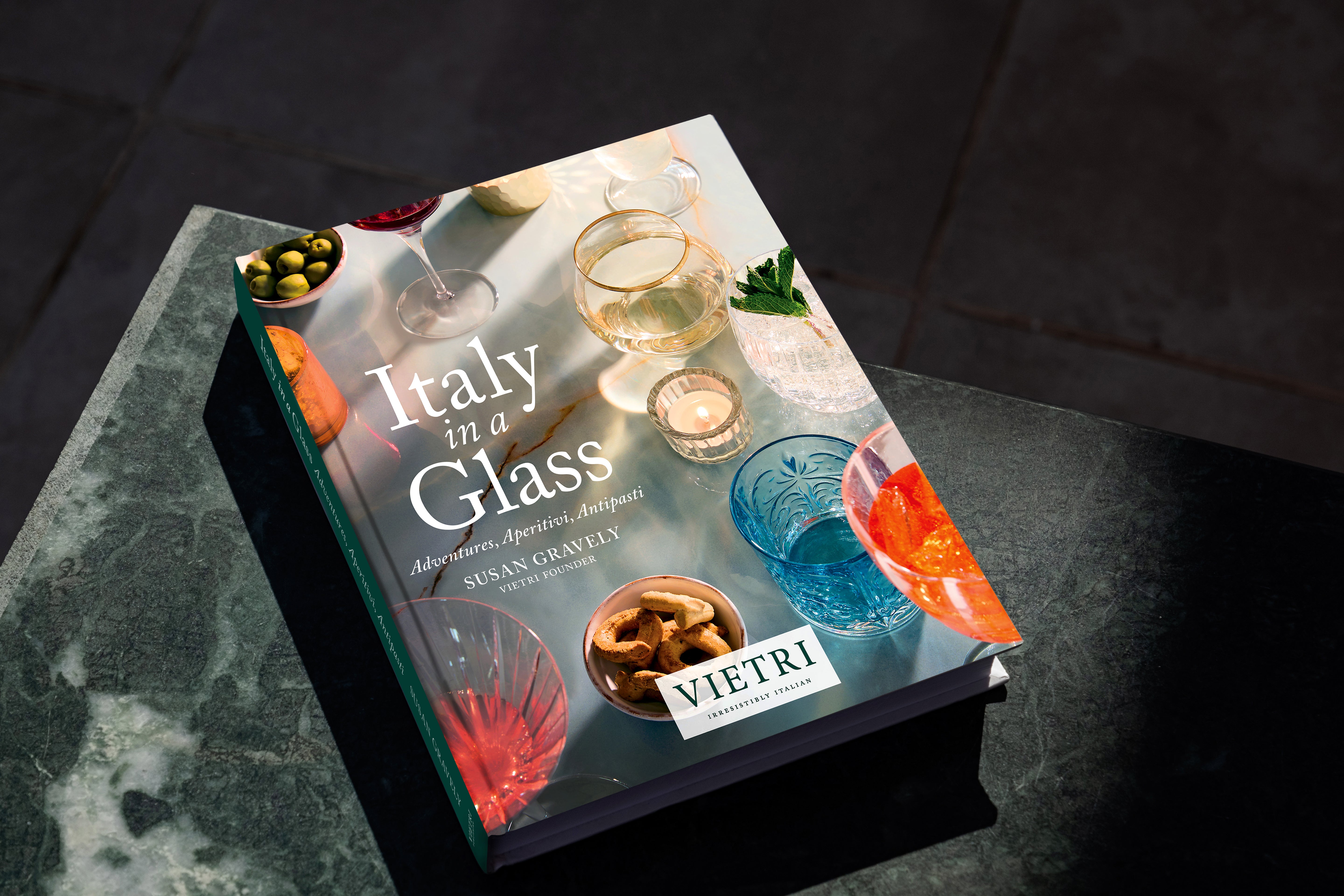 Italy in a Glass: Adventures, Aperitivi, Antipasti in Multi