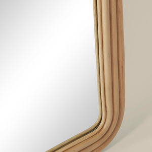 pelicano floor mirror detail