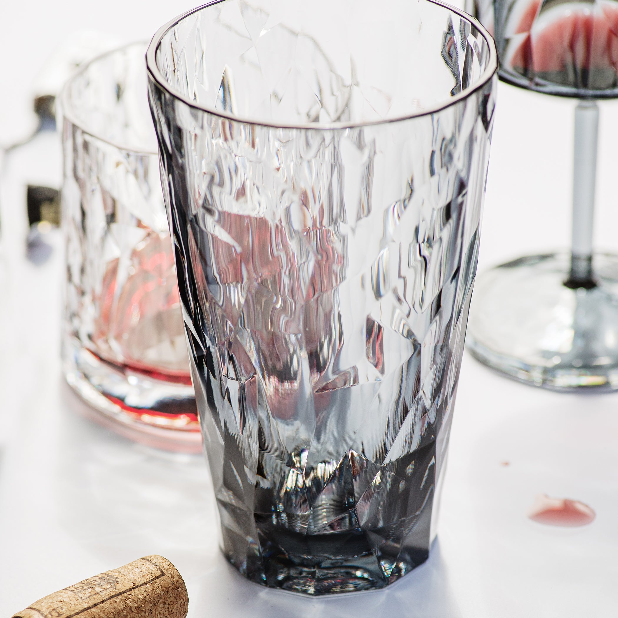 Superglass Tumbler in Smoke Gray