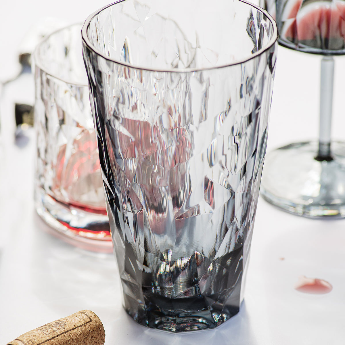 Superglass Tumbler in Smoke Gray