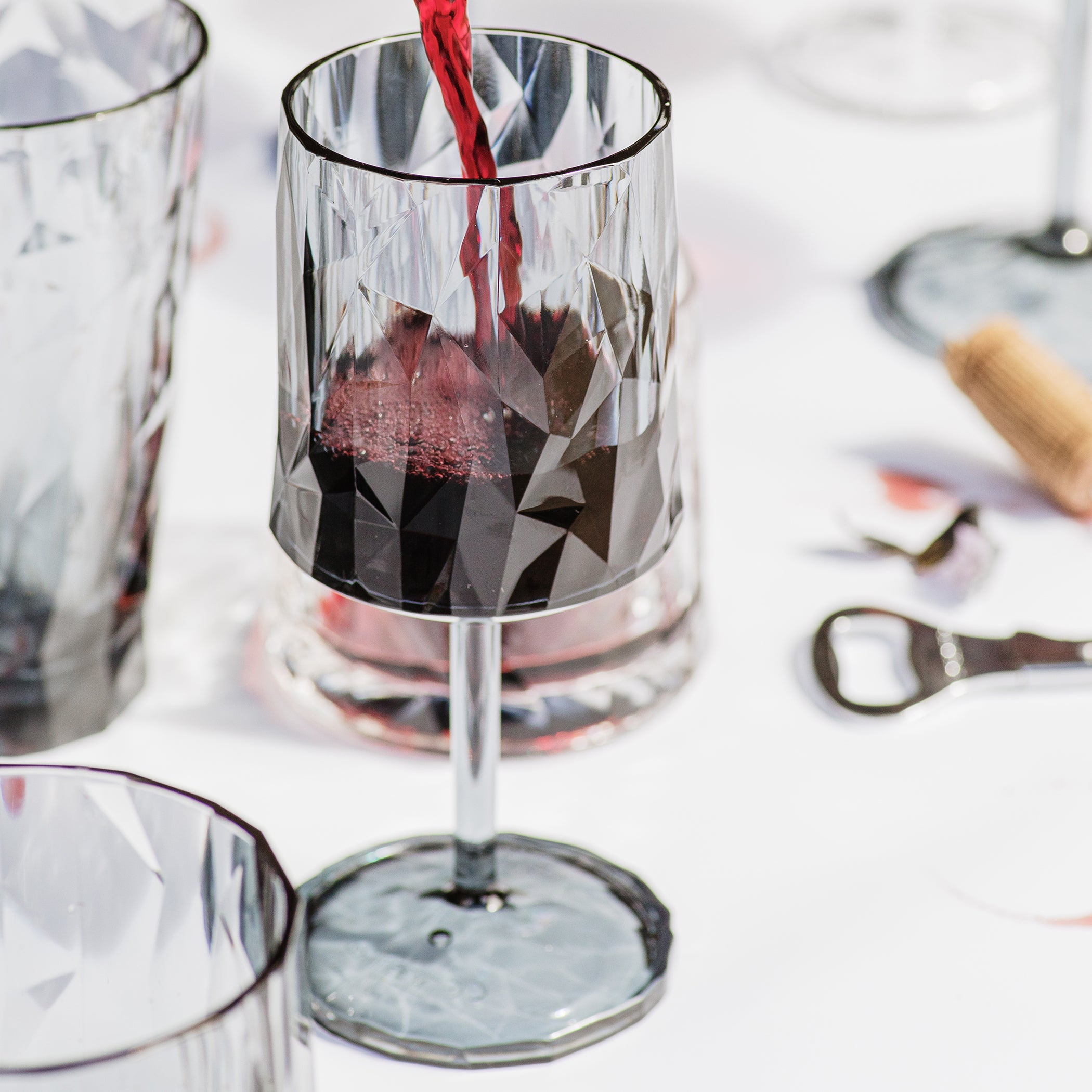 Superglass Wine Glass in Smoke Gray