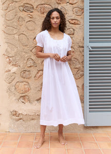 Clover Long Cotton Nightdress in White