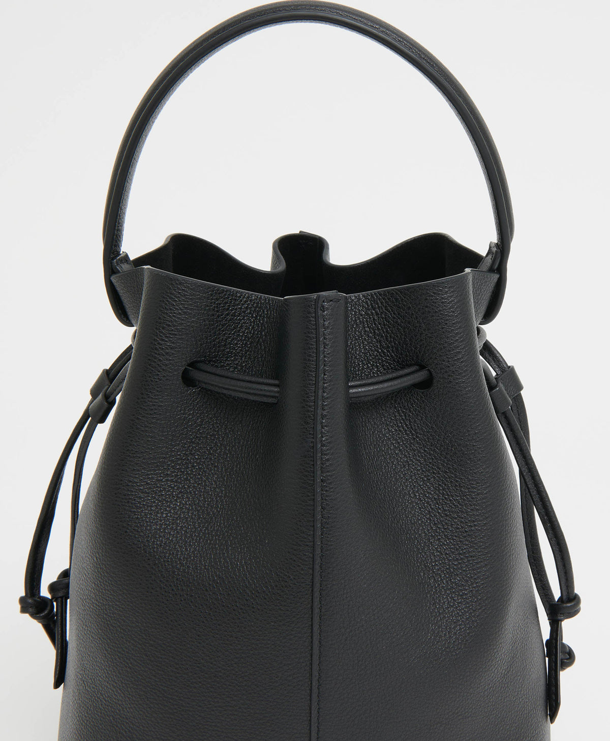 Dea Bucket  -  Black