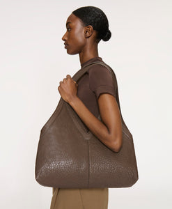 Soft M Tote in Black