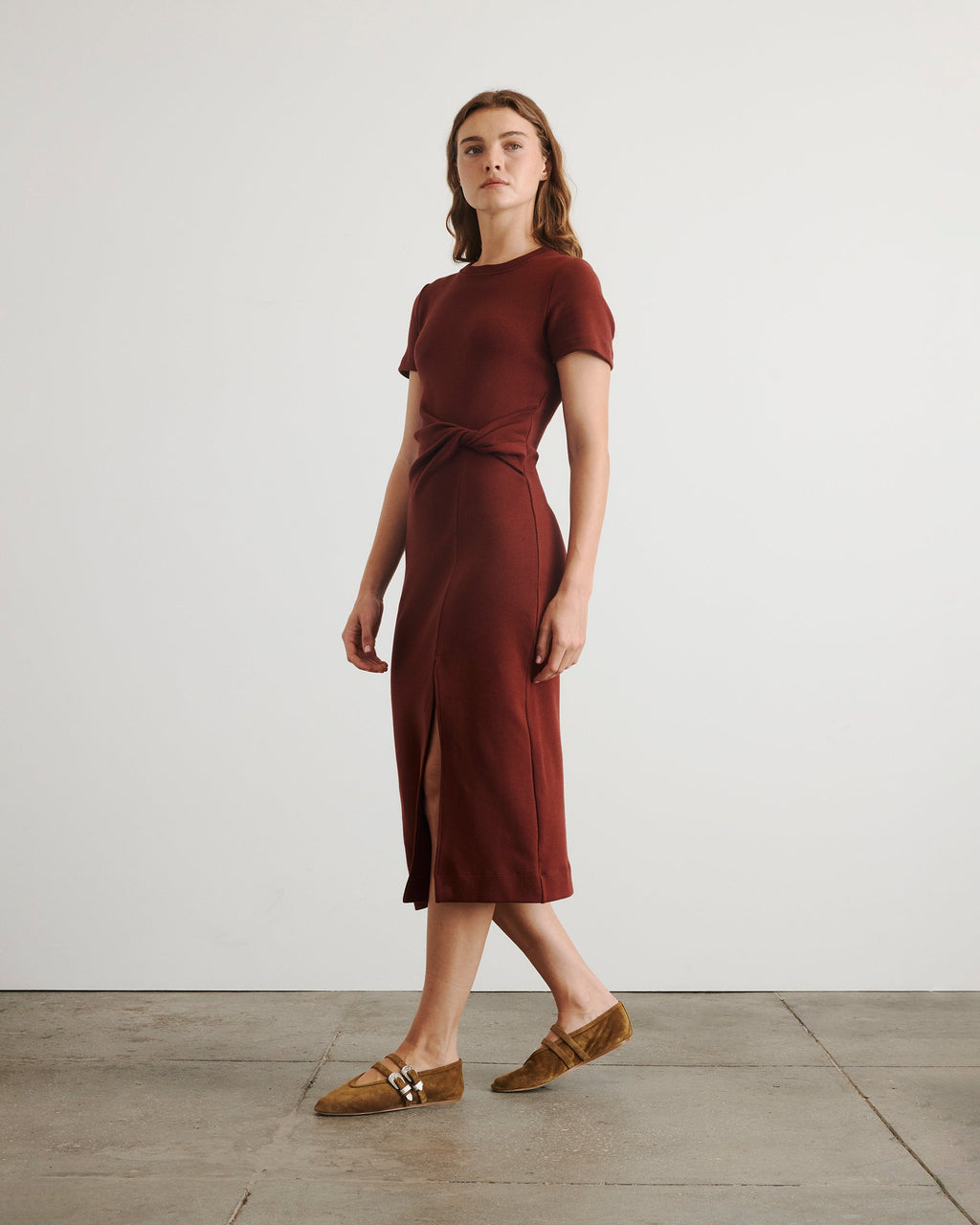 Short Sleeve Cody Dress in Raisin