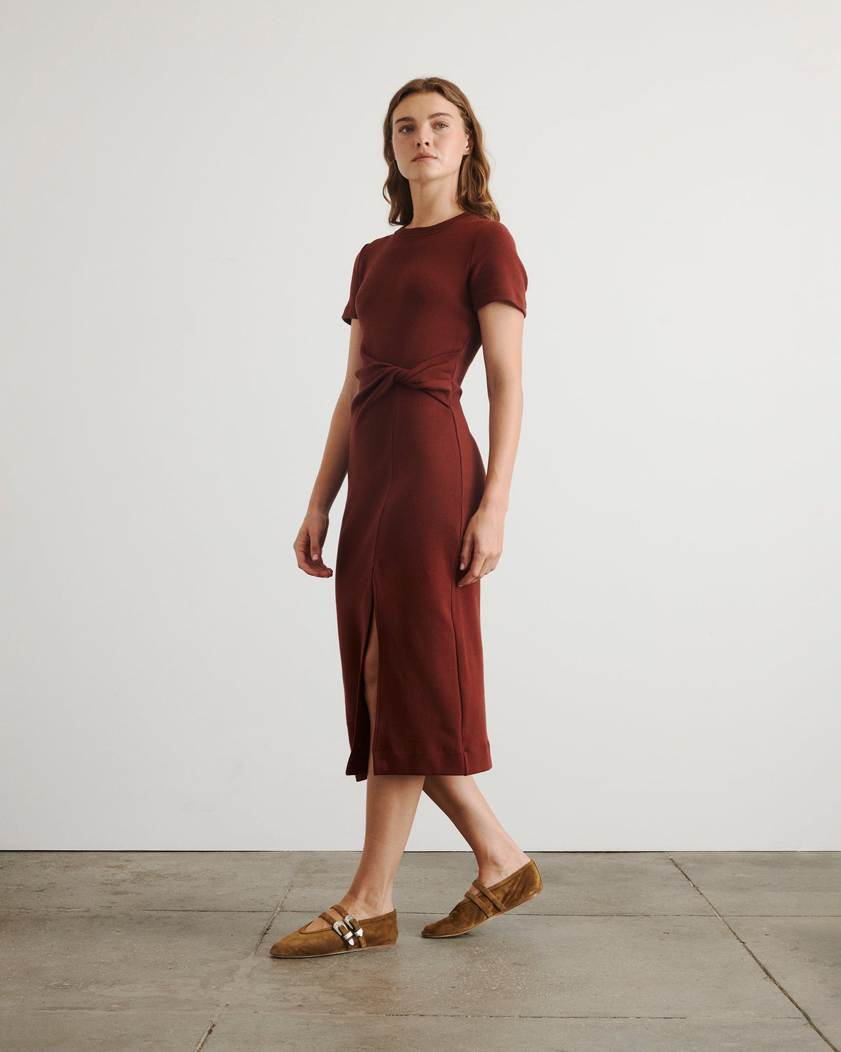 Short Sleeve Cody Dress in Raisin