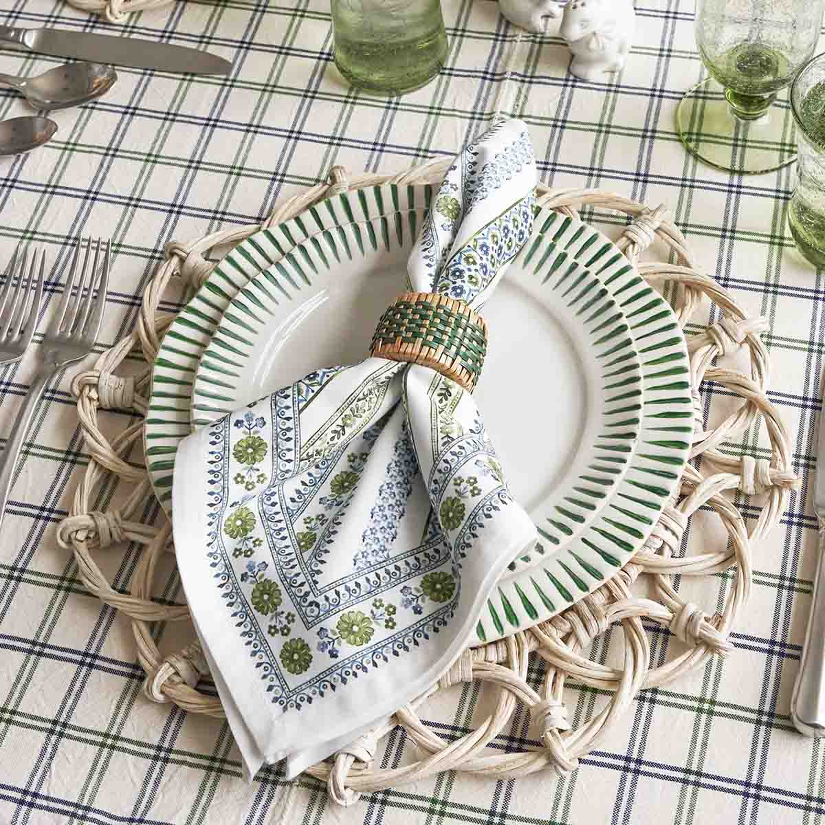 Sitio Stripe Dinner Plate in Basil