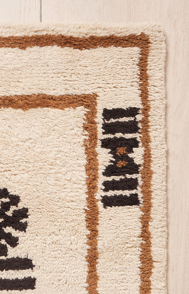 Samsun Moroccan Wool Rug in Carbon