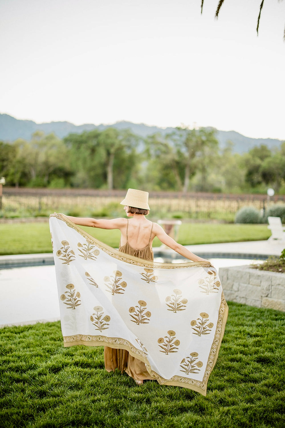 Sarong with Bag in Khaki Flower
