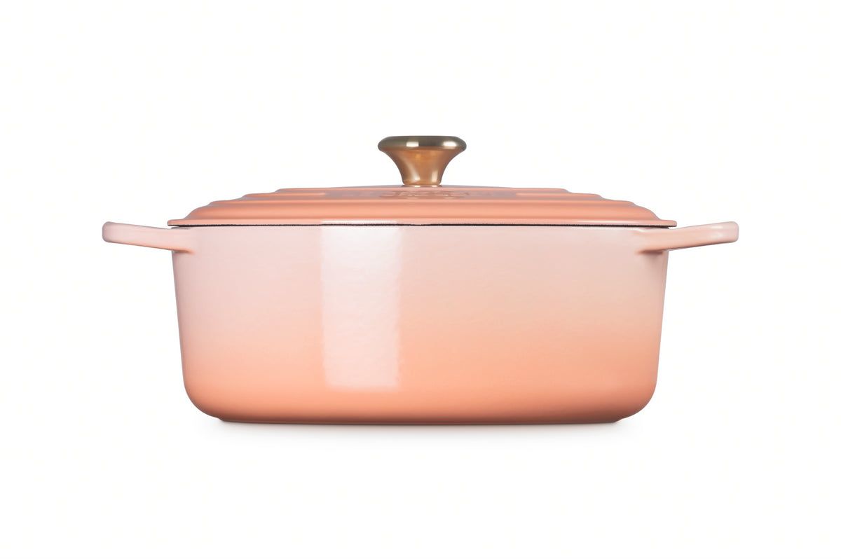 Signature Oval Dutch Oven 6.75qt  in Peche