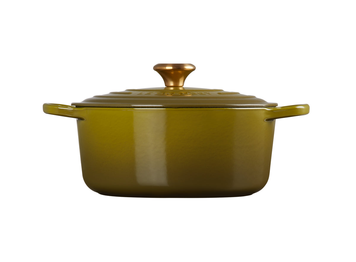 Signature Round Dutch Oven in Olive 7.25 qt.