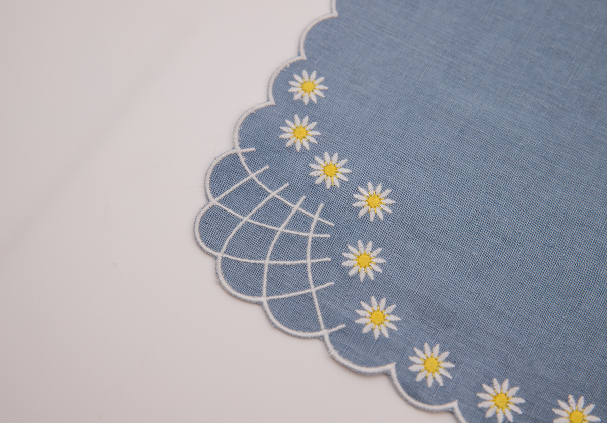 Daisy Bib in Blue