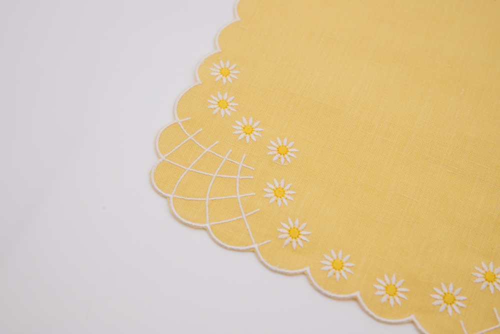 Daisy Bib in Yellow